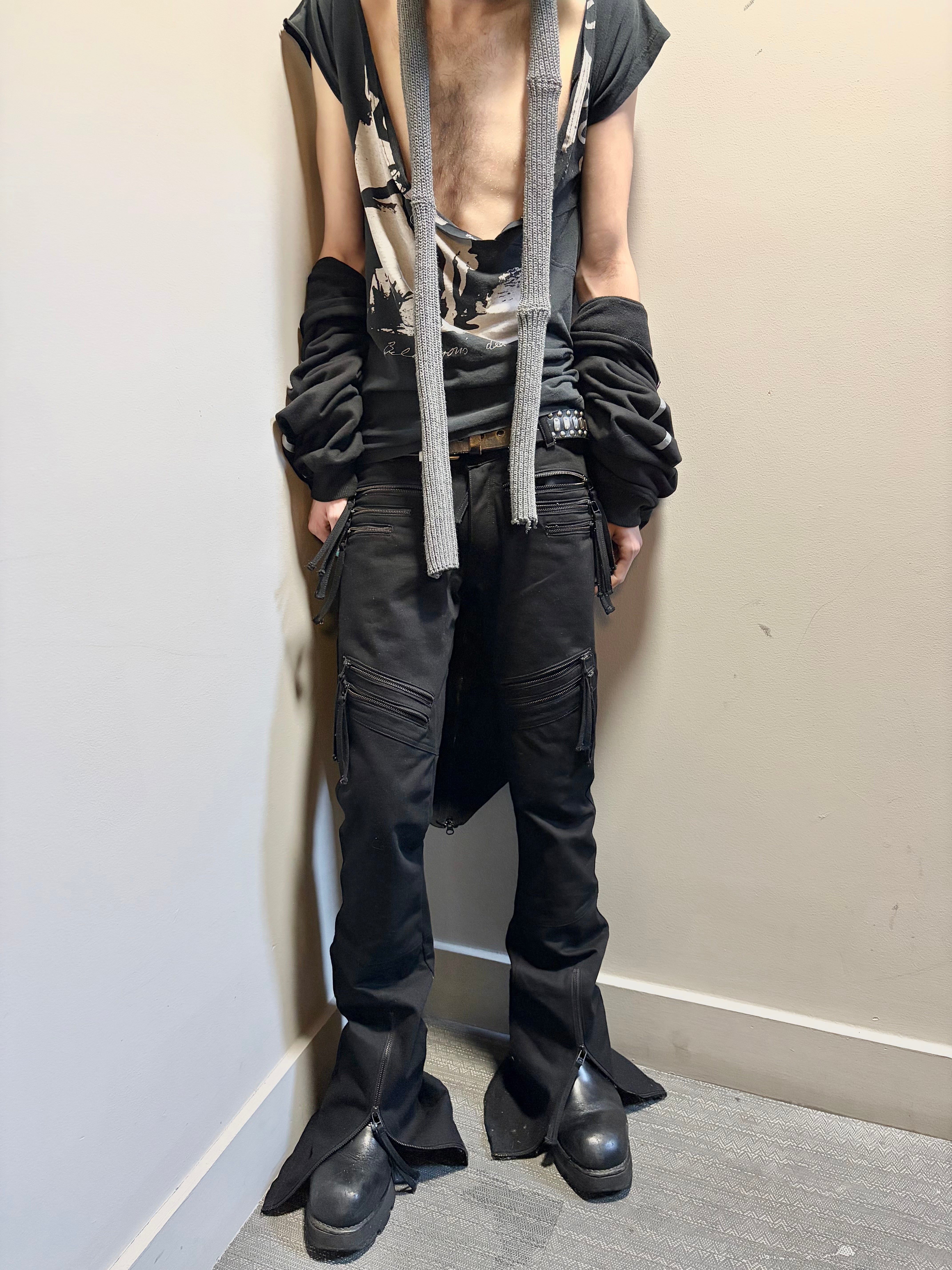 Slim Black Zipper Pants – Dylan Thomas